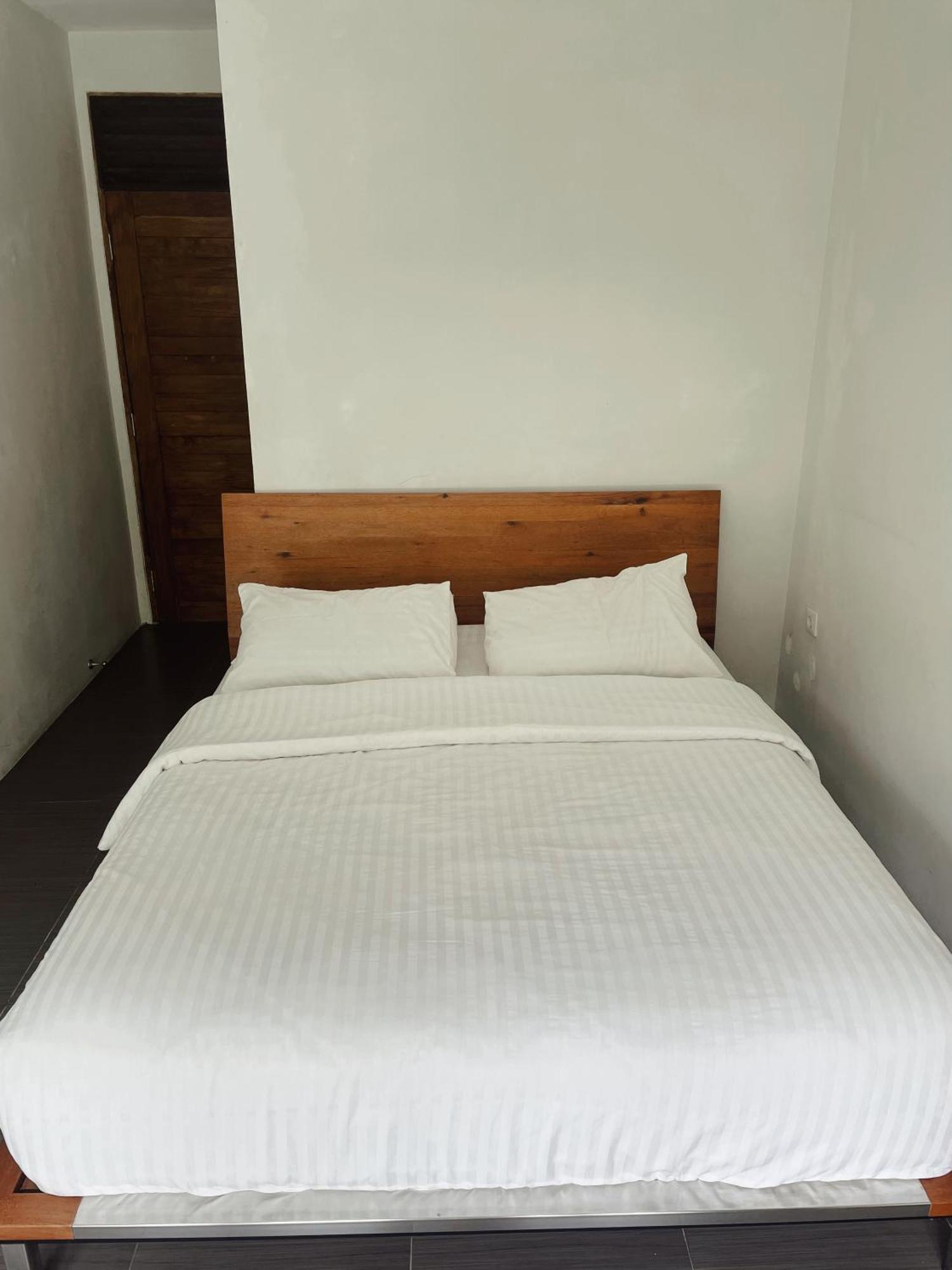 فندق Habitat Hills سيساروا المظهر الخارجي الصورة